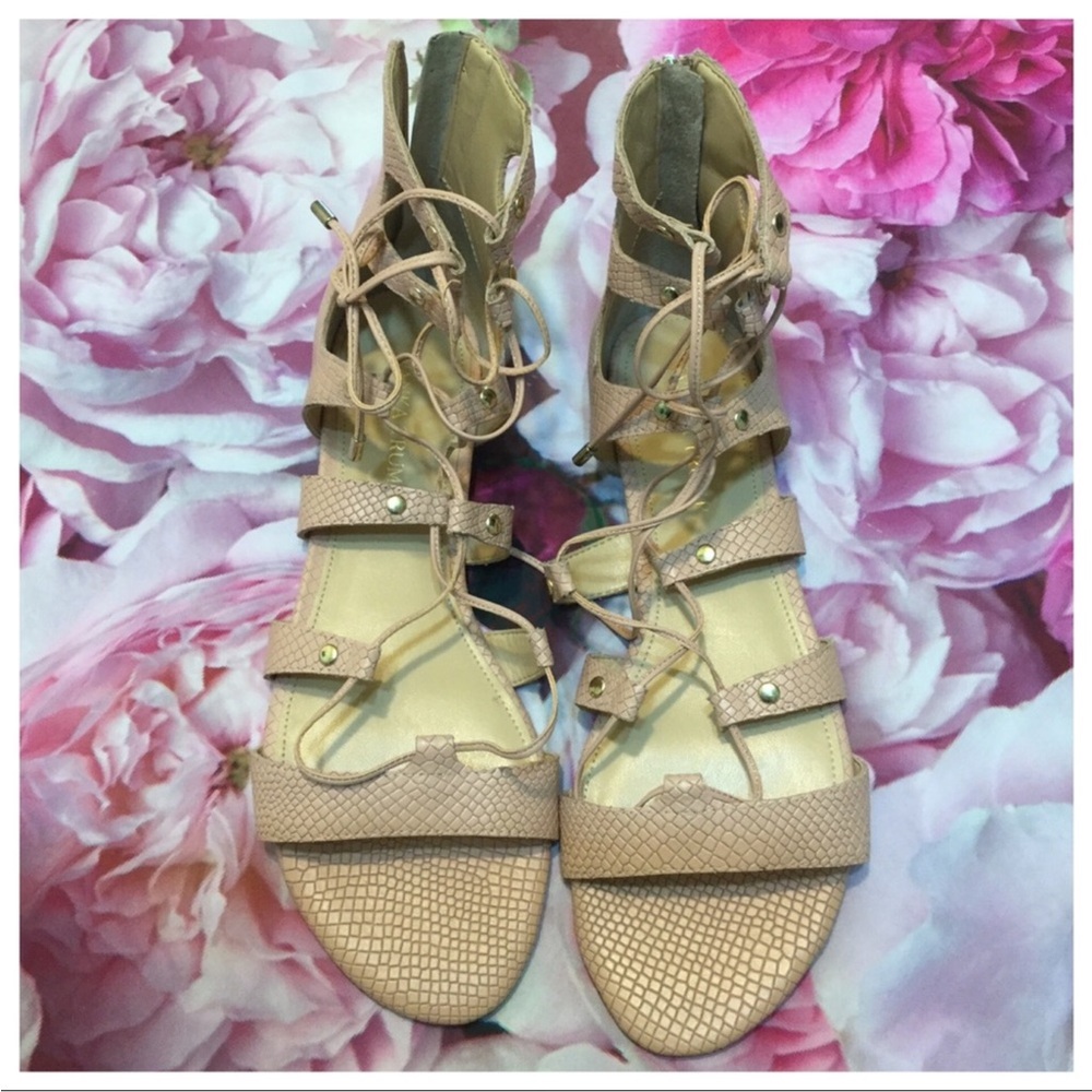 Ivanka Trump Croc Embossed pink Gladiator Sandals Size 9.5